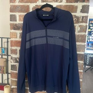 171 Travis Mathew men’s 1/2 zip blue logo shirt. Fleece lined. Sz Large